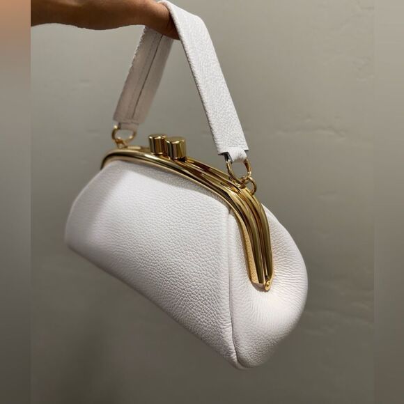 White Premium Pebble Leather Handmade Kisslock Clutch Bag, Multi Use Style - Picture 11 of 13